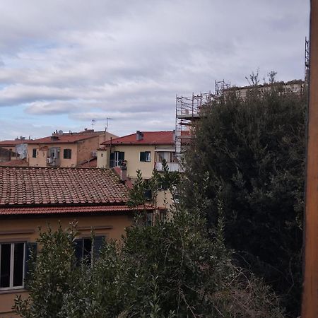 The Family House Hotel Livorno Bagian luar foto
