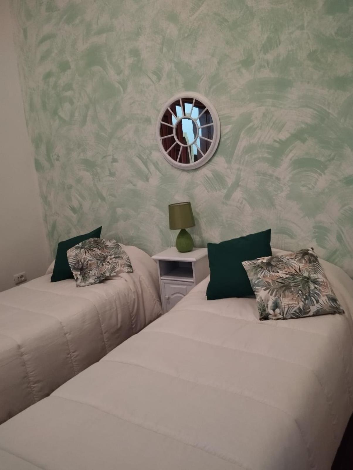 The Family House Hotel Livorno Bagian luar foto