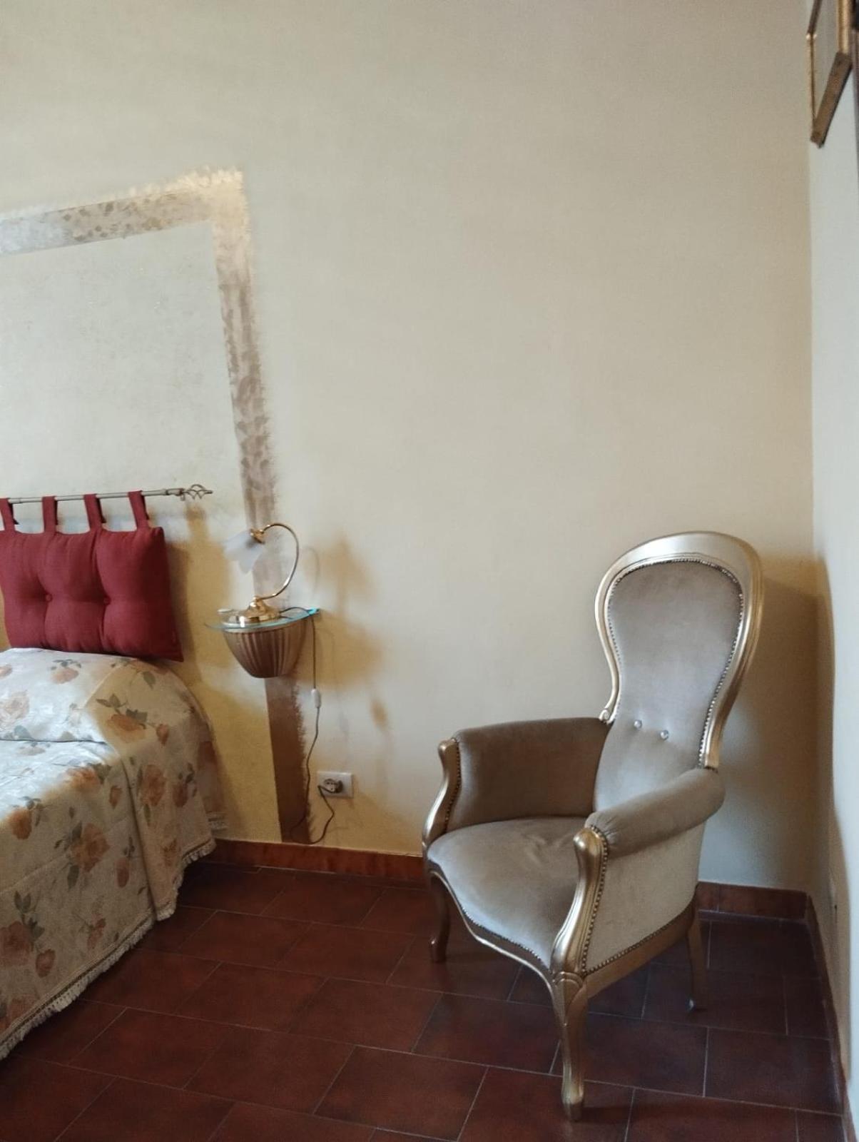 The Family House Hotel Livorno Bagian luar foto