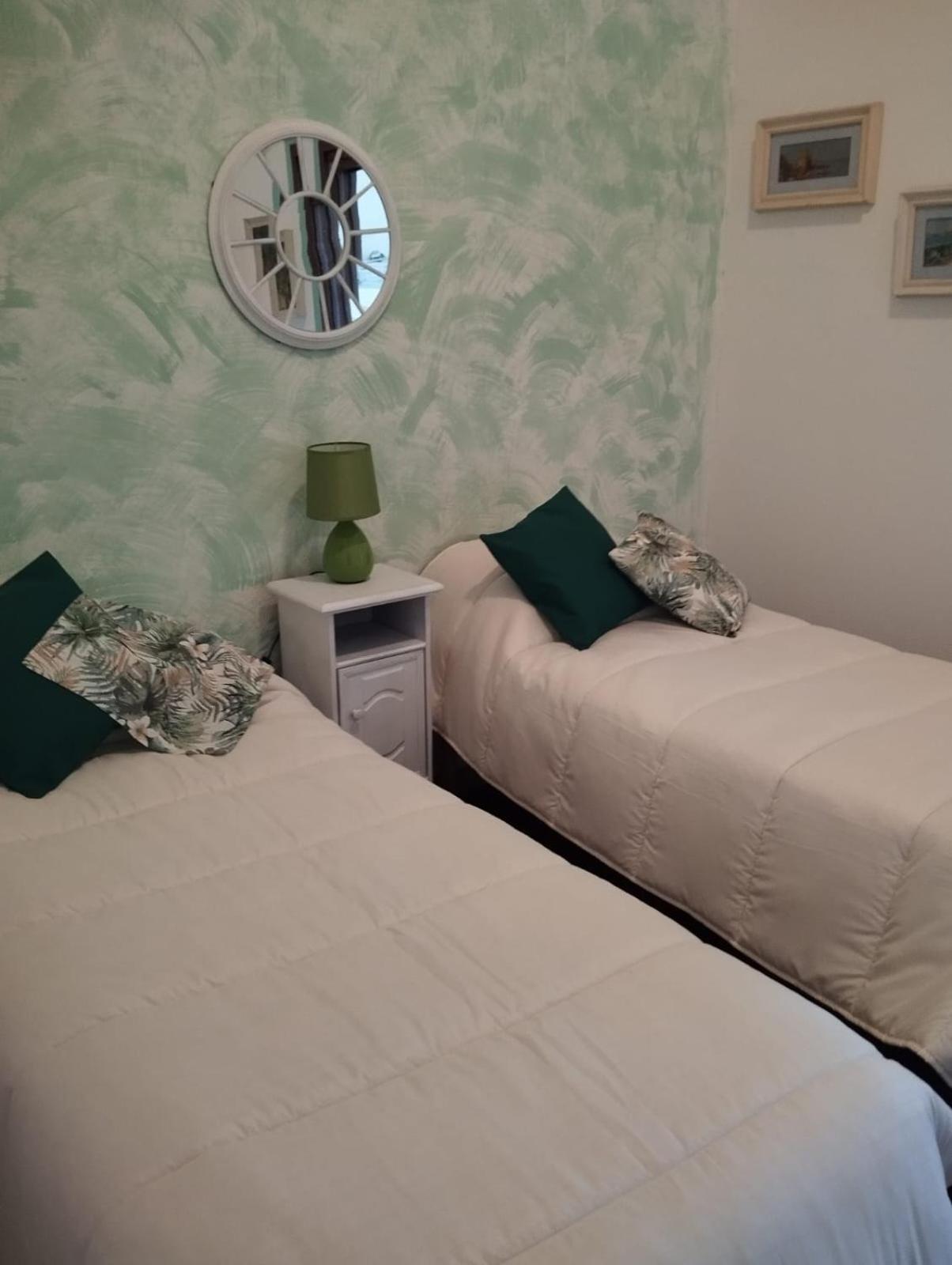 The Family House Hotel Livorno Bagian luar foto