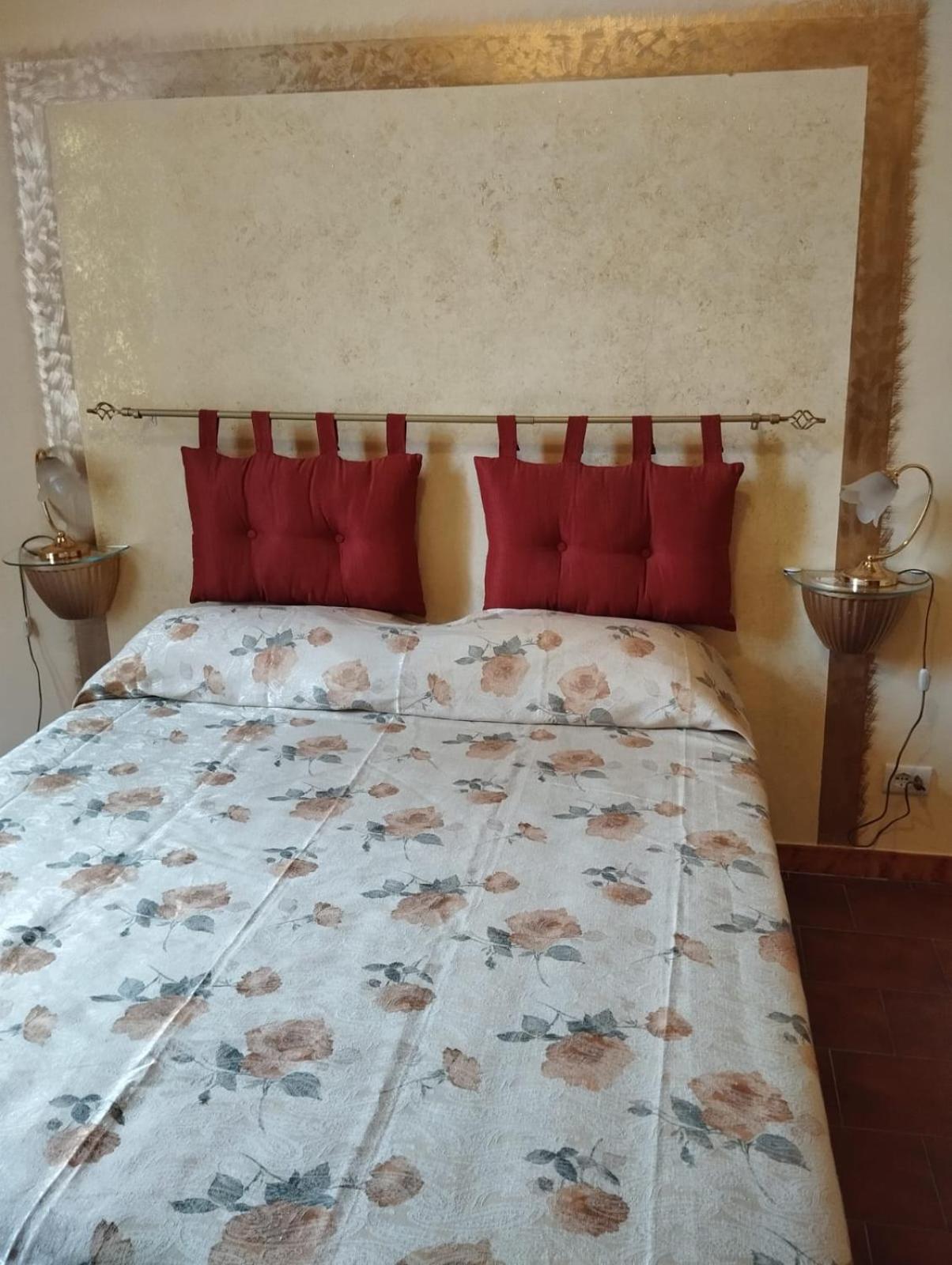The Family House Hotel Livorno Bagian luar foto