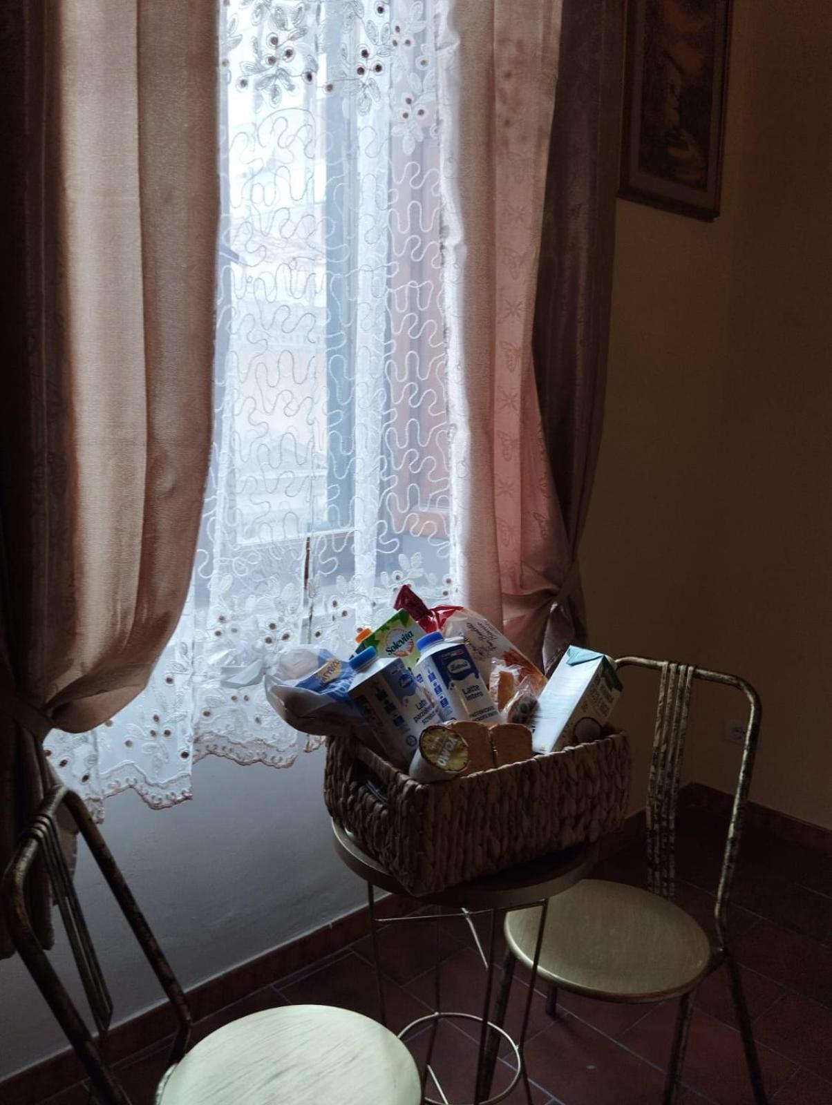 The Family House Hotel Livorno Bagian luar foto